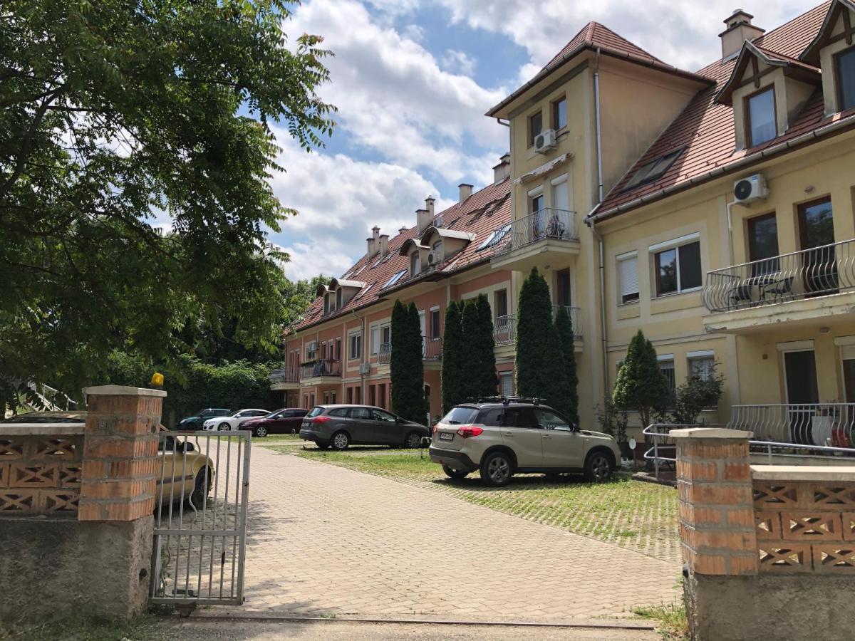 Capri Apartman Eger Kültér fotó