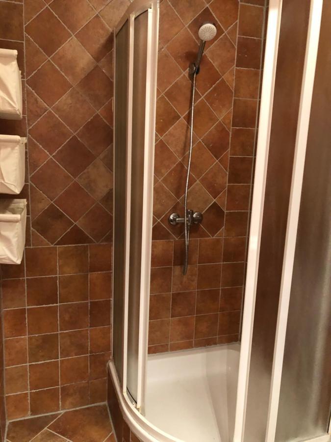 Capri Apartman Eger Kültér fotó
